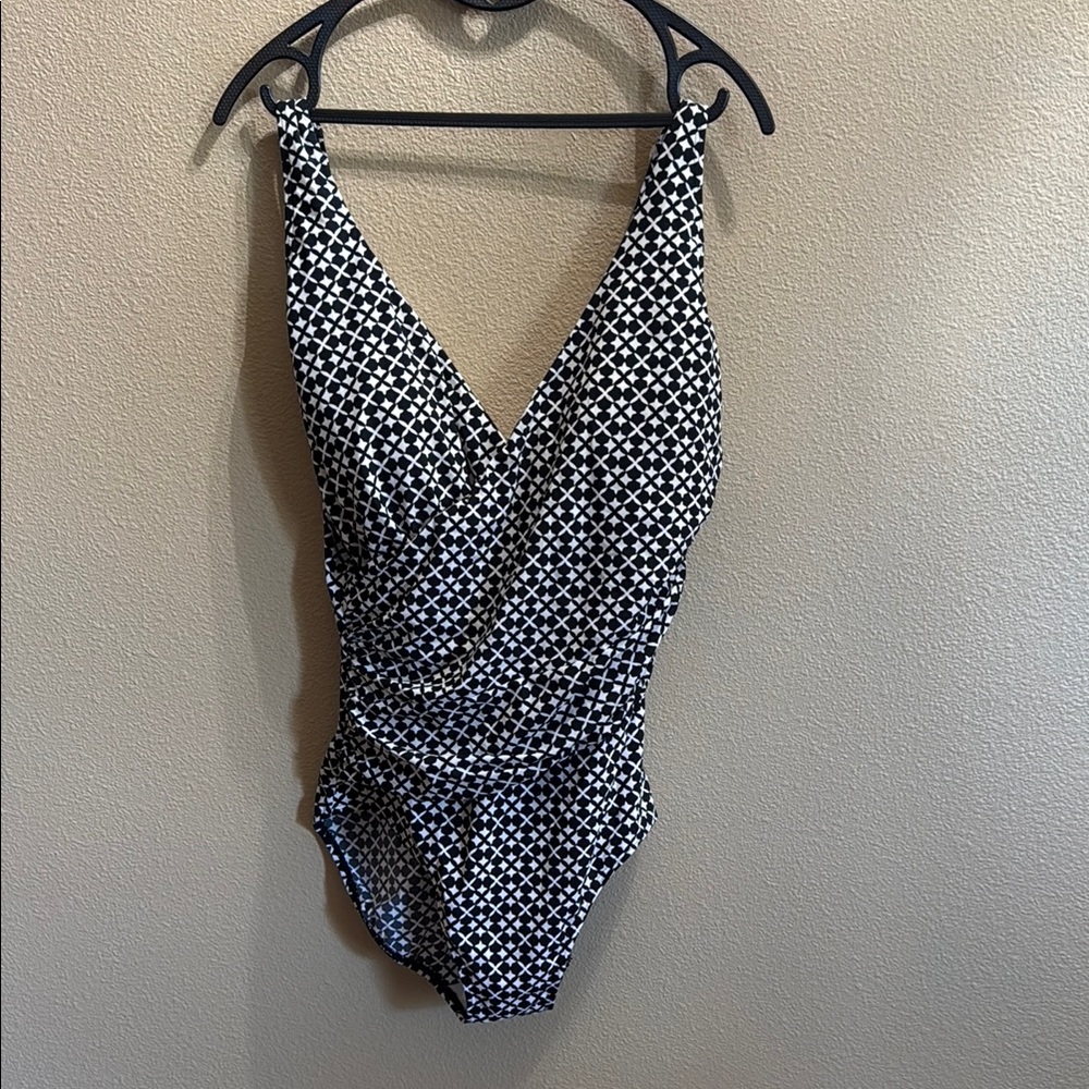 L.L.Bean Black and White Shaping Swimsuit